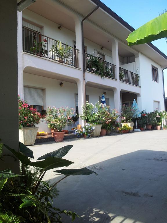 B&B La Casa Di Angelica Розето-дельи-Абруцци Экстерьер фото